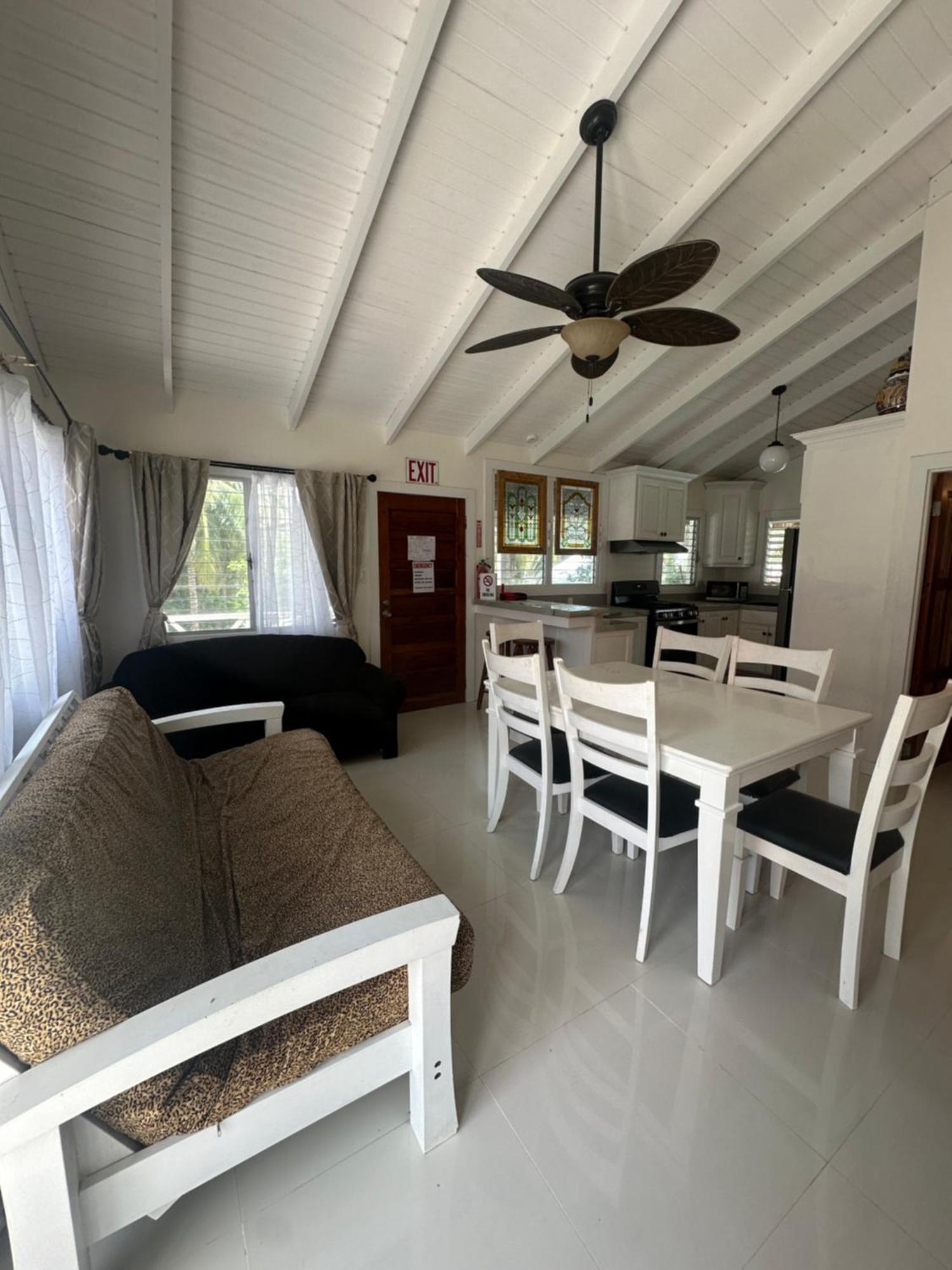 Caye Caulker Boutique Guesthouse Екстериор снимка